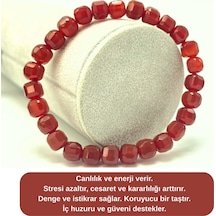 Kırmızı