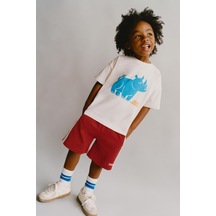 Erkek Çocuk Pamuklu Beyaz Gergedan Baskılı T-shirt Kırmızı Şort Takım - Spor Yazlık Set Çok Renkli