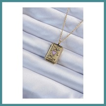 Bezos 316l Çelik Zincir Eskitme Gold Renk Pembe Mineli Kalp Figürlü Tarot Kolye Mac