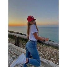 Kırmızı