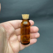 Amber Tıpalı Cam Şişe Kahverengi Tıpalı Cam Şişe 15 ML