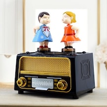 Öpüşen Çift Müzik Kutusu Standart