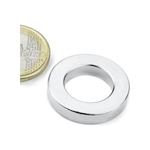 Güçlü Delikli Neodyum Mıknatıs 27x15x5 Mm