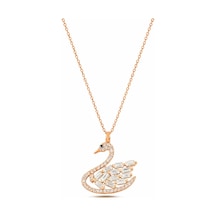 Çekirdekjewelry 925 Ayar Gümüş Kuğu Kolye Rose Kaplama Zirkon Taşlı Zarif Tasarım Pembe
