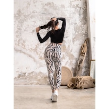 Beyaz - Siyah