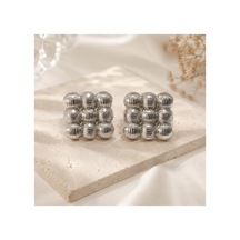 Gümüş Kare Top Detaylı Kabartmalı Küpe Vintage Dokulu Şık Bijuteri Küpe Gümüş - 886705515 Gümüş - 886705515 Gümüş
