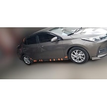 Toyota Corolla Uyumlu 2013-2019 Astarlı Düz Yan Marşpiyel
