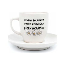Kendini Sulamaya Vakit Ayırırsan Çiçek Açarsın Krem Türk Kahvesi Fincanı - Hediye Seramik Türk Kahvesi Fincanı Açık Ahşap