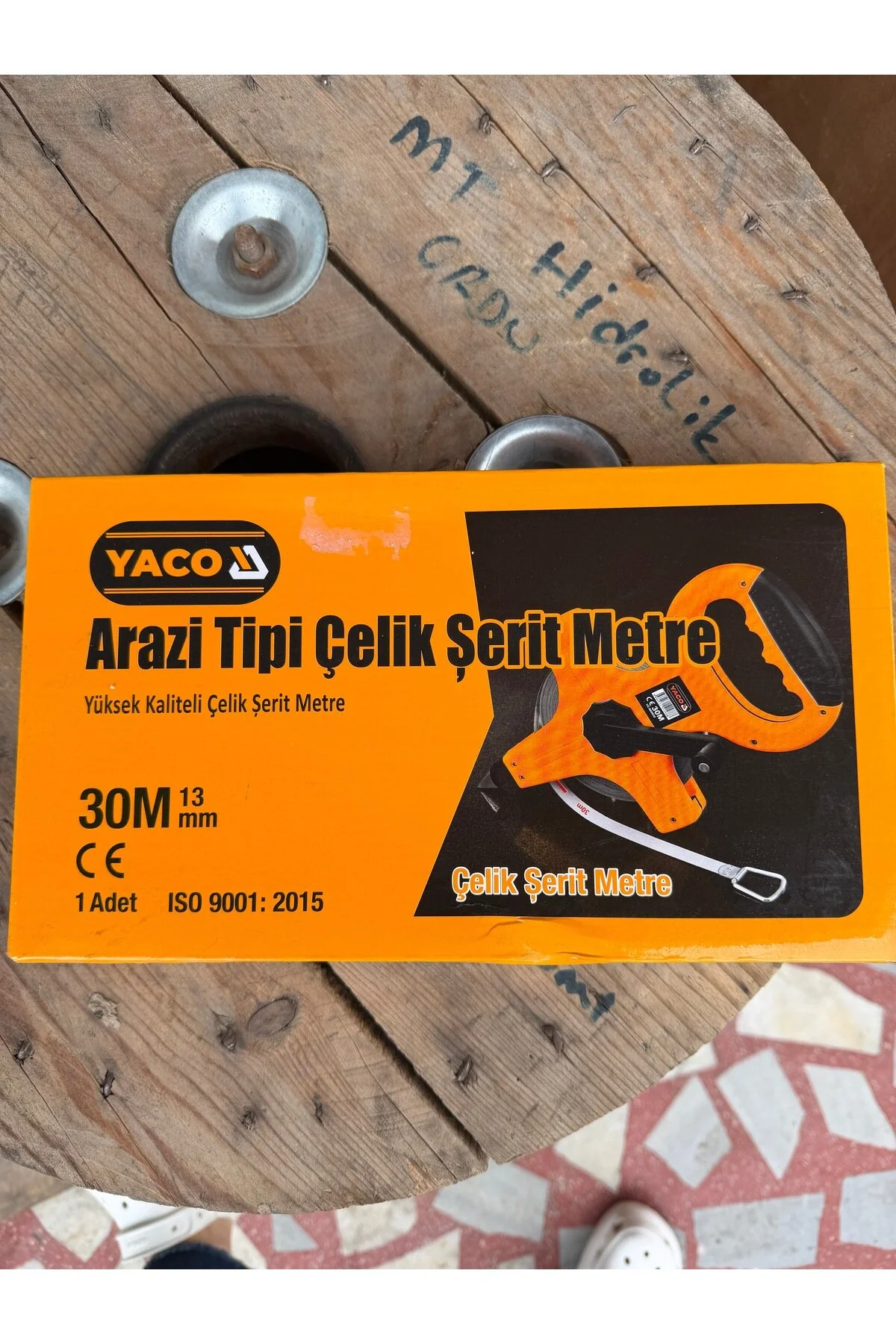 Yaco 30 Metre Arazi Tipi Çelik Şerit Metre 13 Mm Dayanıklı Çelik Ölçüm Şeridi, Ergonomik Sap 30 M