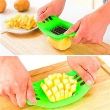 Kare Dizayn Pratik Kolay Patates Dilimeme Aleti Aparatı Bıçağı Çok Renkli