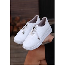 Beyaz Renk Cilt Deri Kolay Bağcık Anahtarlı Kadın Spor Ayakkabı R Beyaz Beyaz Renk Cilt Deri Kolay Bağcık Anahtarlı Kadın Spor Ayakkabı R Beyaz