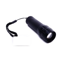 Super Zoomlu El Feneri Wt-050 Beyaz