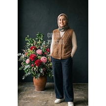 Yumoş Ponpon Düğmeli Yelek - Koyu Kahve Standart