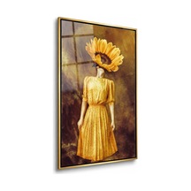 Ayçiçeği Başlı Sarı Elbiseli Kadın Gold Çerçeveli Cam Tablo