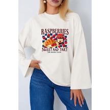 Medinenur Kadın Raspberry Baskılı Geniş Kollu Oversize Body Ekru