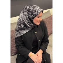 Carell Tuğba Aydın'ın Tercihi Emera Siyah Mulbary İpek Eşarp Çok Renkli