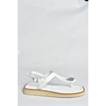 Fox Shoes Beyaz Taşlı Parmak Arası Günlük Kadın Sandalet P252055009