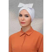 Hürrem Bone Beyaz Pratik Hazır Geçmeli Tesettür Bone Sandy Kumaş Fiyonklu Büz Beyaz