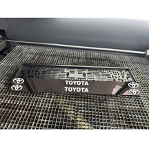 Toyota 3d Kabartmalı Pleksi Araba Plakalığı