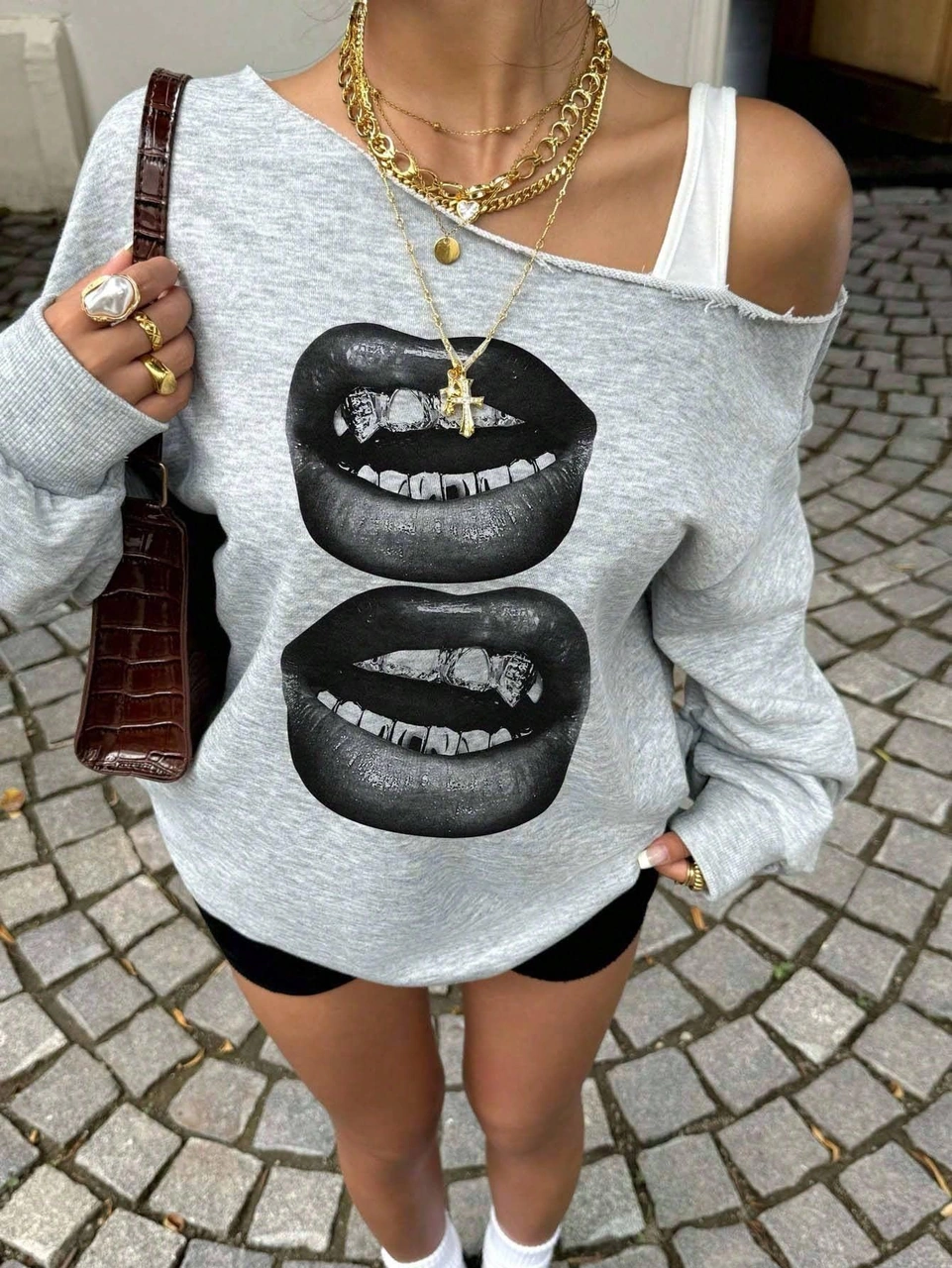Kadın Gri Oversize Sweatshirt Baskılı Dudak Desenli, Sokak Stili, Rahat Kesim Gri