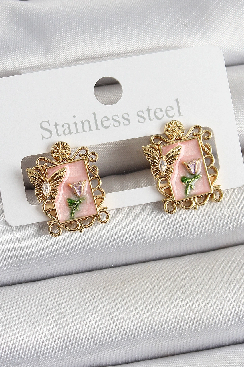 Pirinç Pembe Mineli Portre Kadın Küpe Gold Renk Renkli