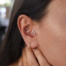 Baget Taşlı V Tragus Piercing Gümüş