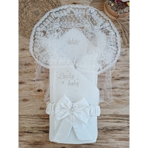 Dantelli Özel Taçlı Bebek Kundağı Unisex Bebek Dış Kundak Battaniyesi Hastane Çıkışı Hediyelik Ekru