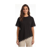 Onloox Kadın Siyah Siyah Pamuklu Bisiklet Yaka Oversize Kısa Kollu Dantel Detaylı Asimetrik Kesim T-shirt