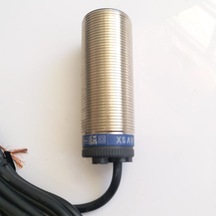 Hız Bekçisi Telemecanıque Xsav12801