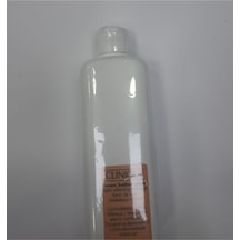 Clinique Even Better Glow Fondöten Wn 04 Bone 200 ML