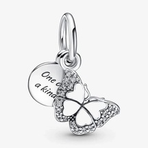 Nur Silver Kelebek ve Yazılı Çift Sallantılı Gümüş Charm - NUR-CM00371