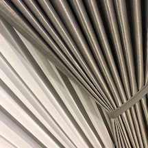 Parlak ve Hafif Monoray Kumaş Fon Perde