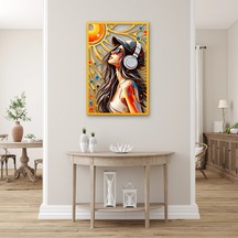 Kulaklıklı Güneşe Bakan Kadın Metal Tablo 33x50 Cm Çok Renkli