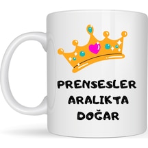 Prensesler Aralıkta Doğar Yazılı Kupa Model 256 Taç Tasarımlı Aralık Ayı Doğum Günü Hediyesi Seramik Kahve Kupası Beyaz