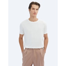 Ekru