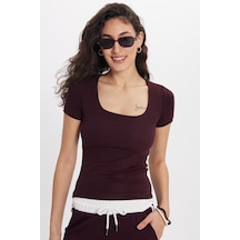 Tudors Kadın Slim Fit Dar Kesim Modal Kumaş Yumuşak Dokulu Pamuklu Kare Yaka Kısa Kollu Mürdüm Tişört-50701
