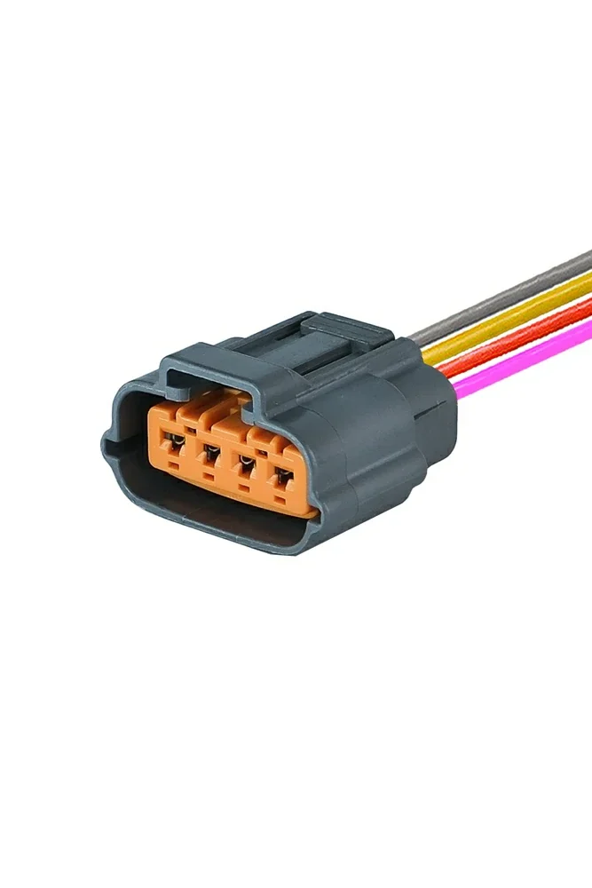 769001008382 Alternatör Soketi 4 Pinli Kablolu 4024