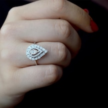 0.37 Ct. Modern Tasarım Damla Pırlanta Yüzük
