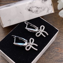 Fiyonk Küpe Sallantılı Zirkon Taşlı Çelik Silver