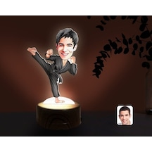 Kişiye Özel Erkek Karateci Karikatürlü Dekoratif 3D Biblo Led Işı