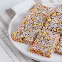 Bulutlar Kuruyemiş Antep Fıstıklı Portakallı Cezerye 1000 Gr