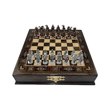 Gifthome Premium Orta Boy Metal Osmanlı & İngiliz Satranç Takımı Ve Sandıklı Masif Ahşap Satranç Tahtası 28x28x5,5 Cm.