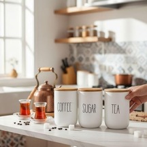 3'lü Bambu Kapaklı Seramik Kavanoz Seti - Vakumlu Çay Şeker Kahve Saklama Kabı - Coffee Sugar Tea Yazılı Beyaz Baharatlık 700 Ml 7009