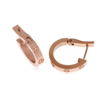 Kadın Sembol Detay Küçük Halka Model Rose Renk Çelik Küpe Rose Gold