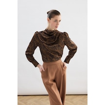 Sateen Drape Detaylı Desenli Bluz - Kahve-136744 kahve Sateen Drape Detaylı Desenli Bluz - Kahve-136744 kahve