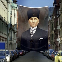 Kalpaklı Mustafa Kemal Atatürk Poster Dış Cephe Bayrağı - 6x9 Metre 1