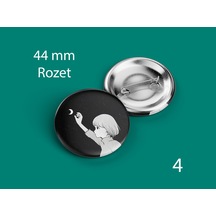 44 Mm Buton Rozet İğneli Çanta Kıyafet Rozeti Ay Tutan Kız Çok Renkli