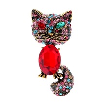 Blucome Rhinestone Ve Kristal Göz Kırpan Kedi Broş Vintage Hayvan Pin Mevcut Kış Moda Takı Yeni Yıl 2023 Kırmızı