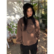 Kadın Kahverengi Moment Baskılı Oversize Sweatshirt Kahverengi