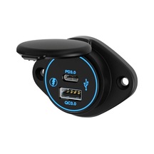 Bir Usb Type-a Ve Bir Usb Type-c Şarj Cihazı